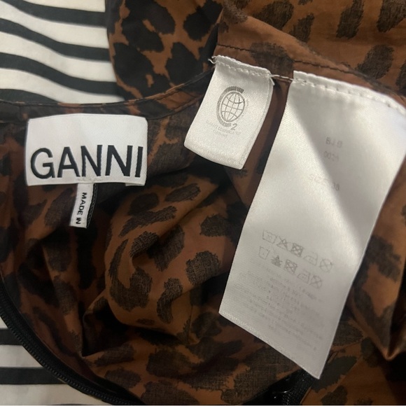 Leopard Print Blouse - Picture 4 of 4